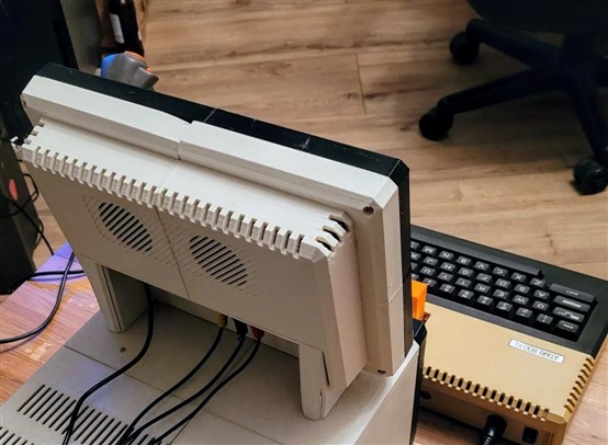 3D printed LCD 10 inches monitor 02 (554 x 422).jpg